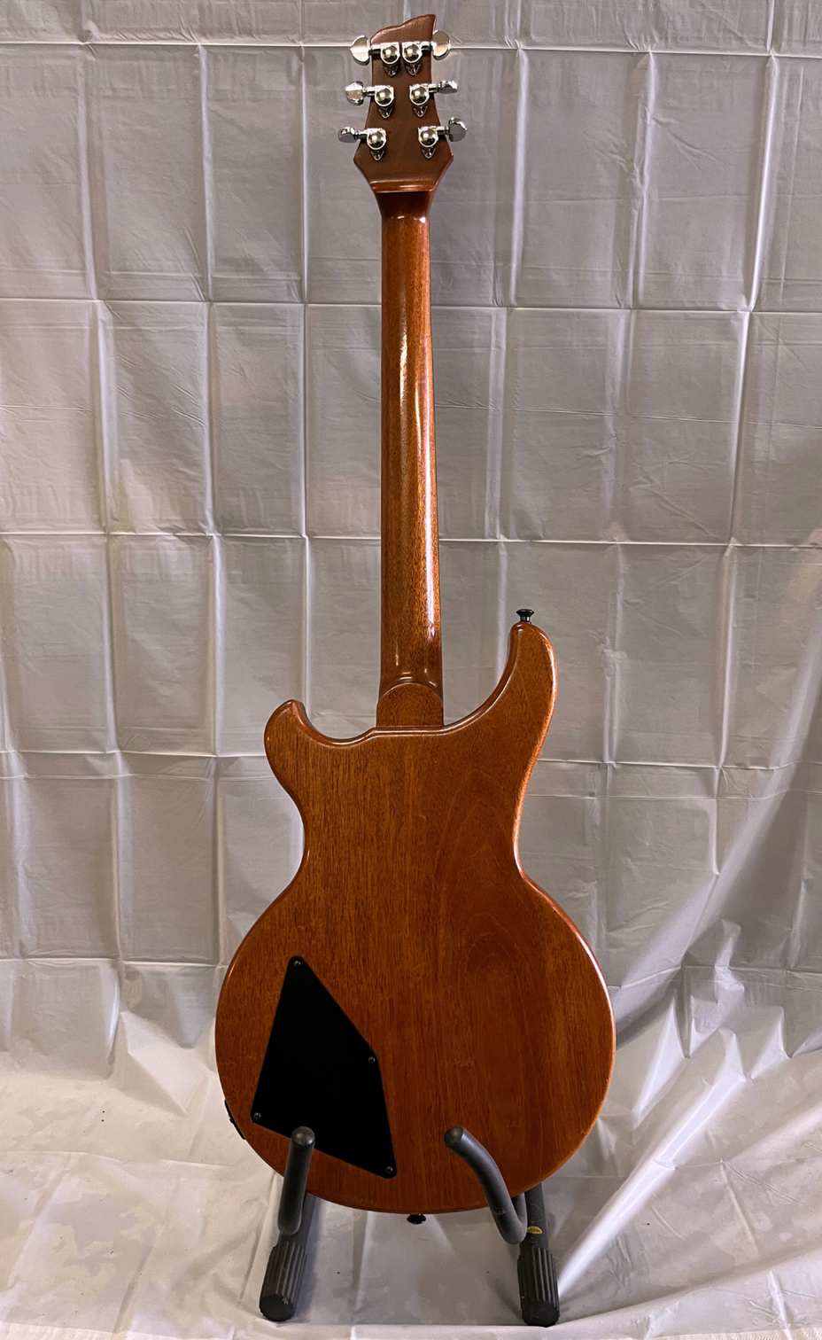 Ferro Guitars Solid Body – Wood Grain